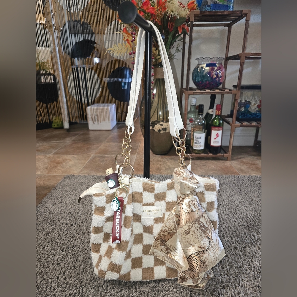 👐Checkerboard Plush Tote Bag with Scarf/Charm Accent - Cream and Brown